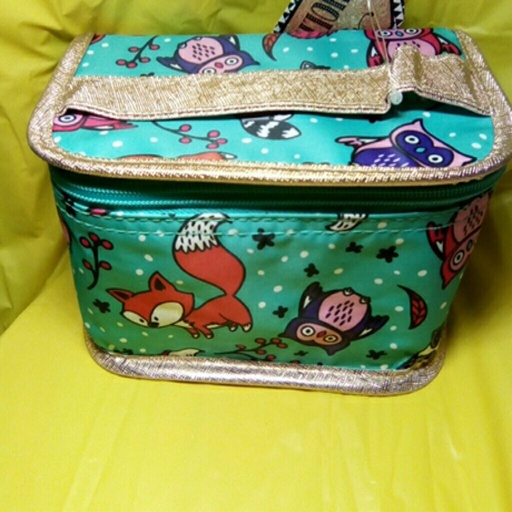 Makeup bag